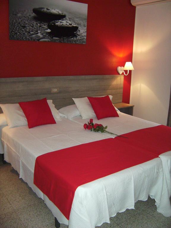 Pension Miami Almazora Rum bild