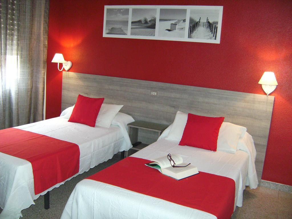 Pension Miami Almazora Rum bild